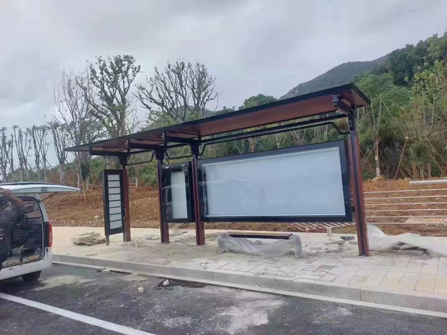 候（hòu）車亭是實物圖