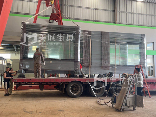 湖北鄂（è）州公交候車亭發貨