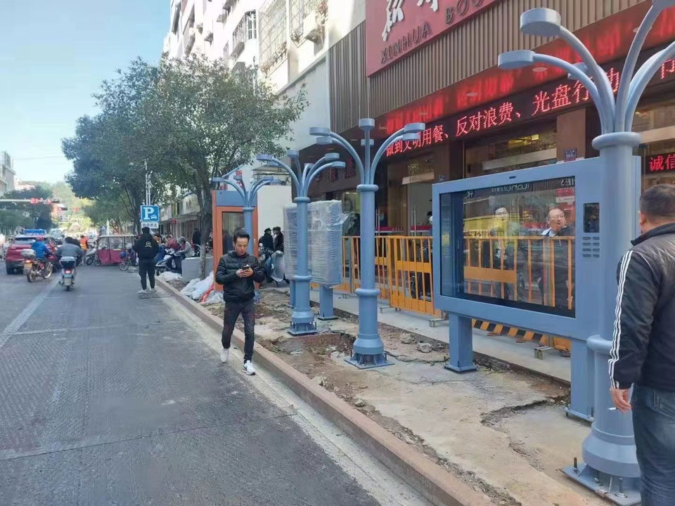 南平候車（chē）亭安裝（zhuāng）圖