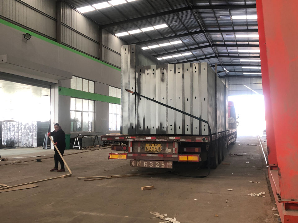 2021.11.2391抖阴下载_街具發往三亞第五車候車亭發貨記（jì）錄