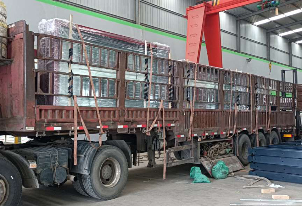 景德（dé）鎮公（gōng）交候車（chē）亭發車案例