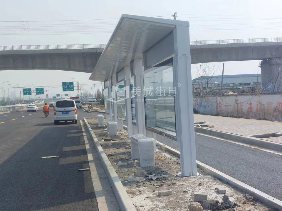 徐州公交候車亭（tíng）安裝