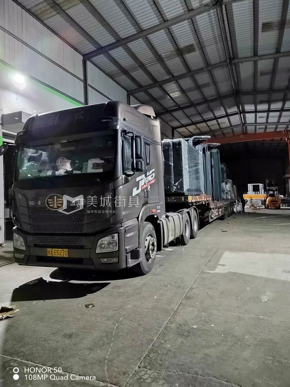 安徽合肥公交（jiāo）候車亭發貨記錄
