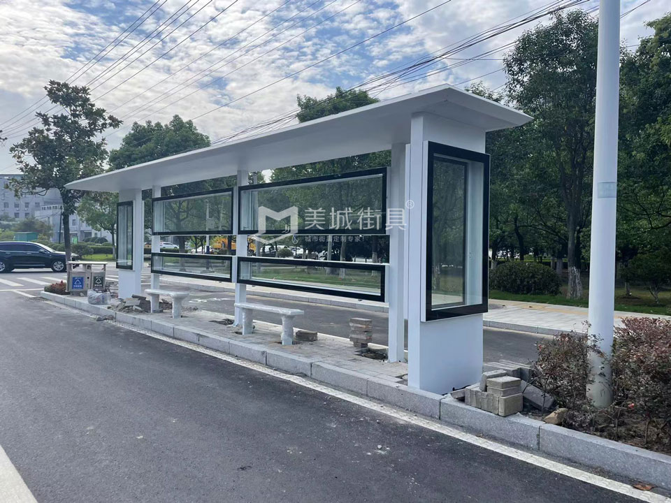 2022.9.891抖阴下载_街具供應安徽金寨公（gōng）交候車亭安裝實物圖（tú）