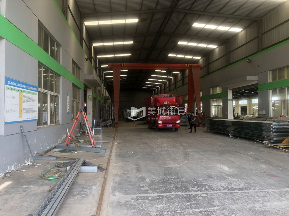 2023.5.1091抖阴下载_街具候車亭發貨記（jì）錄