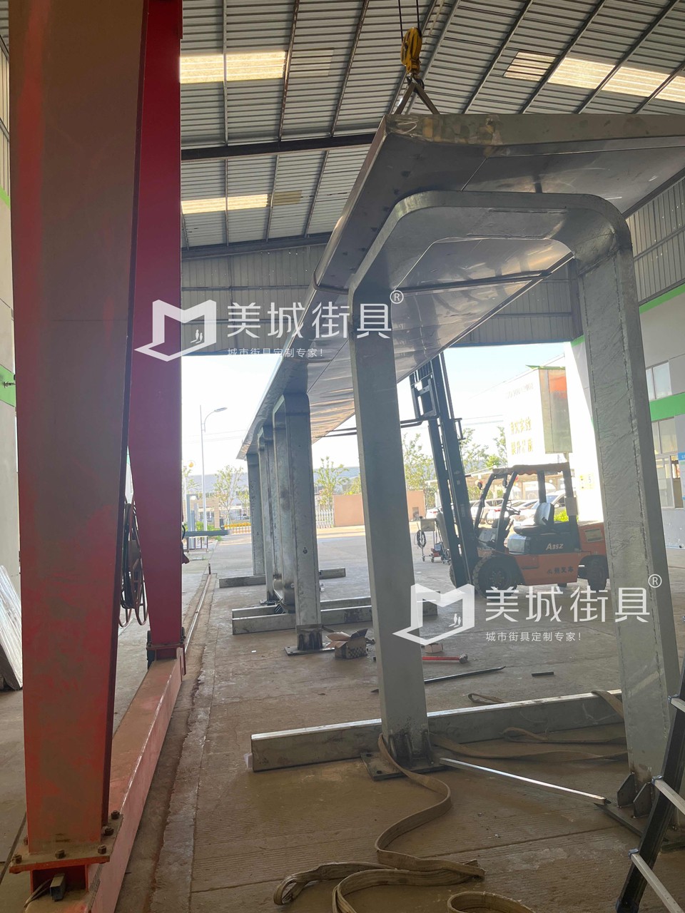 2023.12.391抖阴下载_街具生產候車亭實物（wù）圖